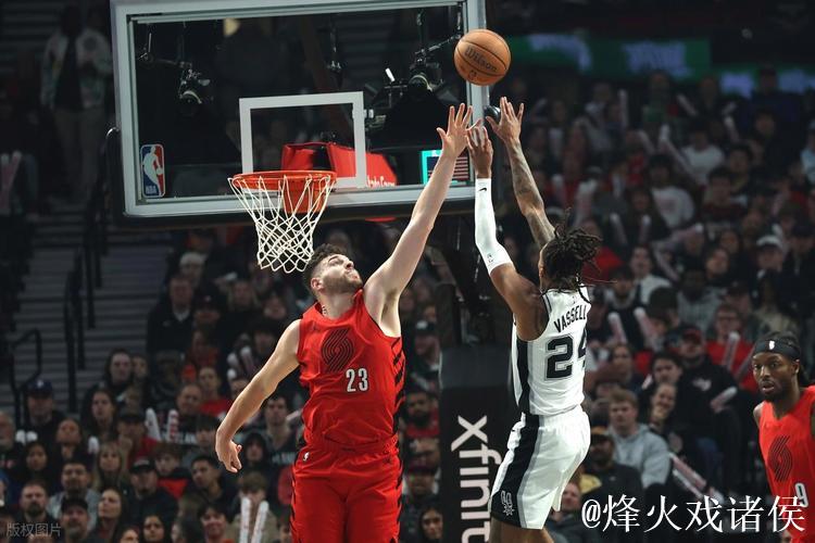 阿夫迪亚29+11+10杨瀚森仅得2分 开拓者险胜马刺