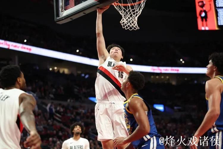 阿夫迪亚29+11+10杨瀚森仅得2分 开拓者险胜马刺